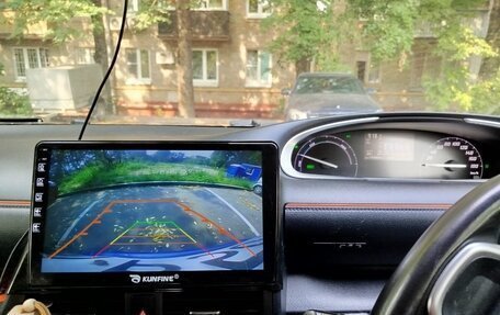 Toyota Sienta II, 2015 год, 1 450 000 рублей, 2 фотография