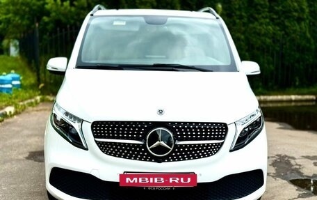 Mercedes-Benz V-Класс, 2020 год, 5 750 000 рублей, 4 фотография