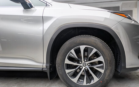 Lexus RX IV рестайлинг, 2021 год, 5 799 000 рублей, 7 фотография