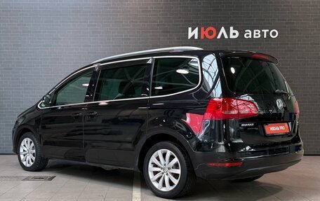 Volkswagen Sharan II, 2011 год, 1 349 000 рублей, 4 фотография