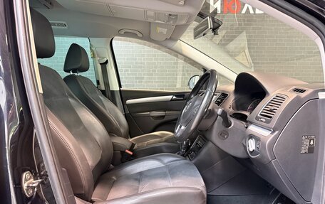 Volkswagen Sharan II, 2011 год, 1 349 000 рублей, 7 фотография