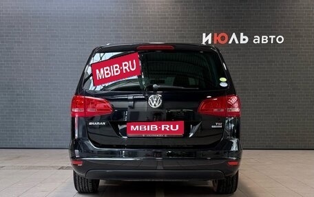 Volkswagen Sharan II, 2011 год, 1 349 000 рублей, 5 фотография