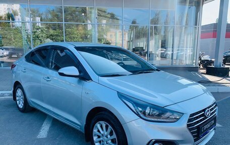 Hyundai Solaris II рестайлинг, 2018 год, 893 000 рублей, 3 фотография