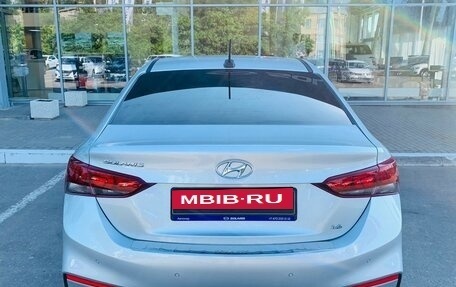 Hyundai Solaris II рестайлинг, 2018 год, 893 000 рублей, 6 фотография