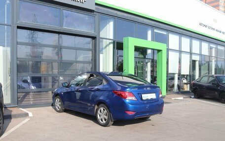 Hyundai Solaris II рестайлинг, 2011 год, 549 000 рублей, 3 фотография