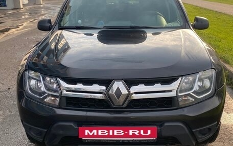 Renault Duster I рестайлинг, 2017 год, 1 050 000 рублей, 5 фотография