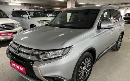 Mitsubishi Outlander III рестайлинг 3, 2015 год, 1 739 000 рублей, 1 фотография