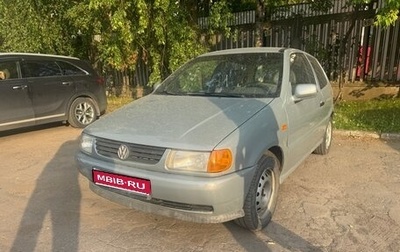 Volkswagen Polo III рестайлинг, 1999 год, 275 000 рублей, 1 фотография