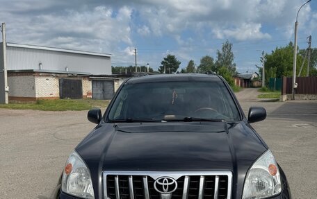 Toyota Land Cruiser Prado 120 рестайлинг, 2008 год, 2 000 000 рублей, 1 фотография