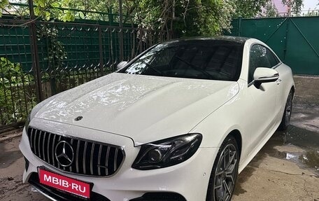 Mercedes-Benz E-Класс, 2019 год, 4 278 000 рублей, 1 фотография