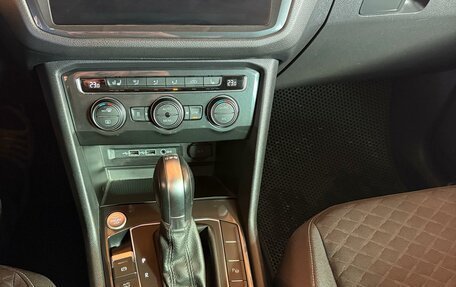 Volkswagen Tiguan II, 2018 год, 2 500 000 рублей, 9 фотография
