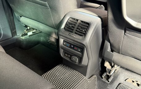 Volkswagen Tiguan II, 2018 год, 2 500 000 рублей, 13 фотография