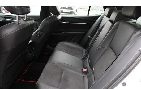Toyota Camry, 2024 год, 3 860 000 рублей, 18 фотография