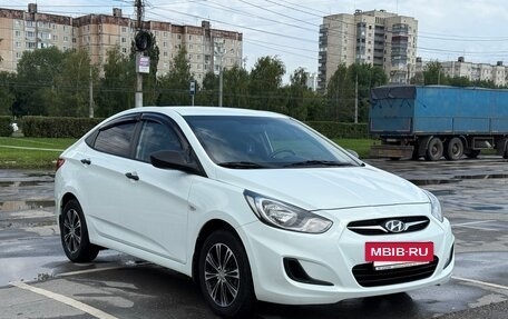 Hyundai Solaris II рестайлинг, 2012 год, 759 000 рублей, 3 фотография