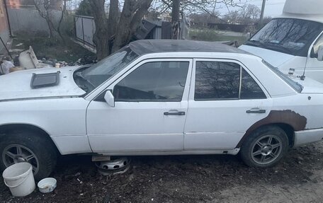 Mercedes-Benz W124, 1990 год, 32 535 рублей, 2 фотография
