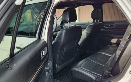Ford Explorer VI, 2016 год, 2 850 000 рублей, 4 фотография