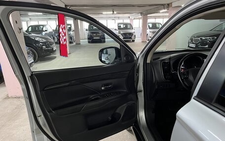 Mitsubishi Outlander III рестайлинг 3, 2015 год, 1 739 000 рублей, 11 фотография