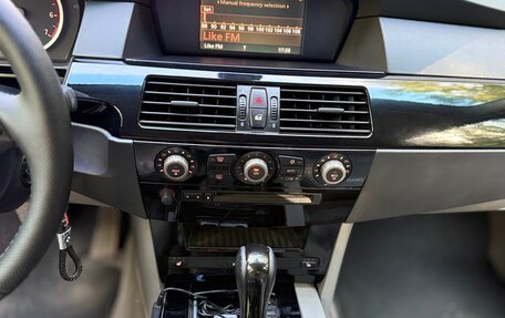 BMW 5 серия, 2005 год, 1 300 000 рублей, 14 фотография