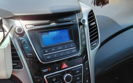 Hyundai i30 II рестайлинг, 2014 год, 800 000 рублей, 2 фотография