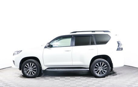 Toyota Land Cruiser Prado 150 рестайлинг 2, 2021 год, 7 245 000 рублей, 8 фотография