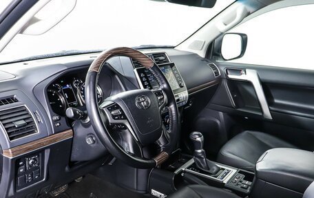 Toyota Land Cruiser Prado 150 рестайлинг 2, 2021 год, 7 245 000 рублей, 14 фотография