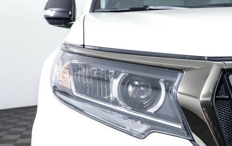 Toyota Land Cruiser Prado 150 рестайлинг 2, 2021 год, 7 245 000 рублей, 25 фотография