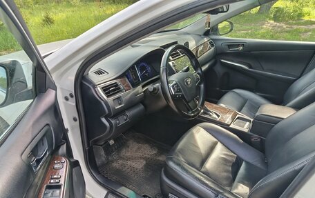 Toyota Camry, 2017 год, 1 750 000 рублей, 12 фотография