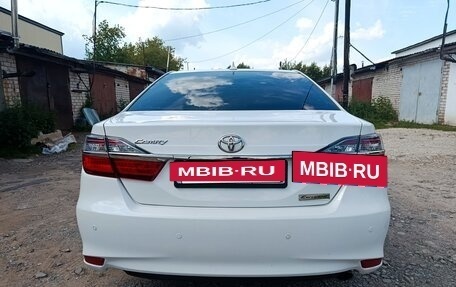 Toyota Camry, 2017 год, 1 750 000 рублей, 5 фотография
