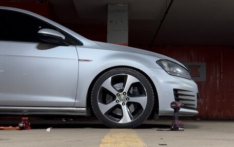 Volkswagen Golf GTI VII, 2017 год, 2 190 000 рублей, 3 фотография