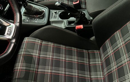 Volkswagen Golf GTI VII, 2017 год, 2 190 000 рублей, 17 фотография