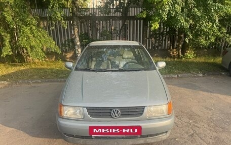 Volkswagen Polo III рестайлинг, 1999 год, 275 000 рублей, 2 фотография