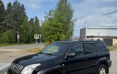 Toyota Land Cruiser Prado 120 рестайлинг, 2008 год, 2 000 000 рублей, 2 фотография