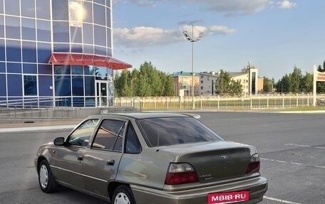 Daewoo Nexia I рестайлинг, 2000 год, 230 000 рублей, 6 фотография