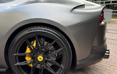 Ferrari 812, 2019 год, 30 990 000 рублей, 10 фотография