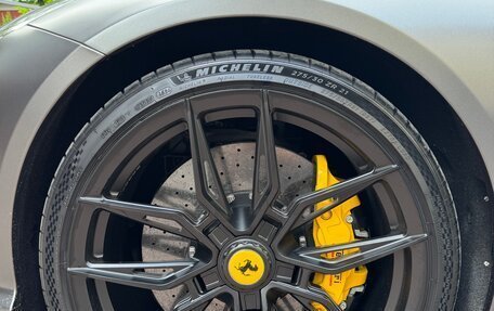 Ferrari 812, 2019 год, 30 990 000 рублей, 13 фотография