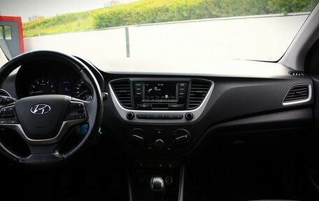 Hyundai Solaris II рестайлинг, 2017 год, 1 121 000 рублей, 6 фотография