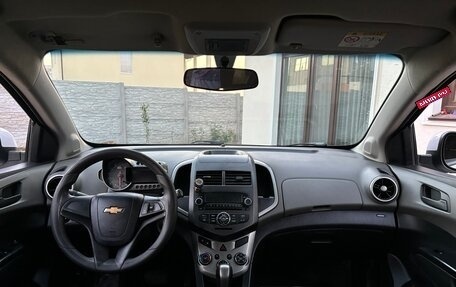 Chevrolet Aveo III, 2015 год, 990 000 рублей, 8 фотография