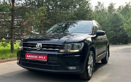 Volkswagen Tiguan II, 2018 год, 1 900 000 рублей, 1 фотография