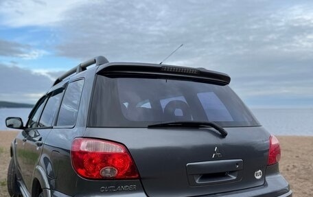 Mitsubishi Outlander III рестайлинг 3, 2006 год, 570 000 рублей, 3 фотография