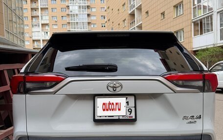 Toyota RAV4, 2019 год, 3 600 000 рублей, 4 фотография