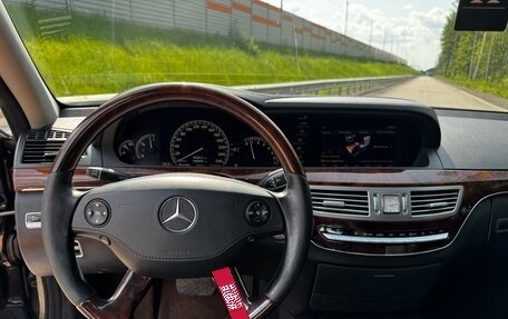 Mercedes-Benz S-Класс, 2006 год, 1 150 000 рублей, 23 фотография