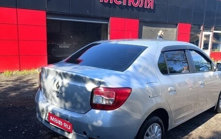 Renault Logan II, 2014 год, 900 000 рублей, 5 фотография