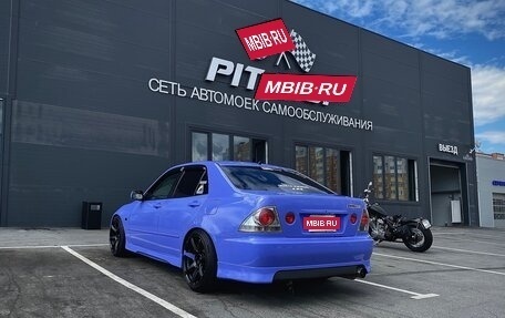 Toyota Altezza, 1999 год, 1 200 000 рублей, 9 фотография