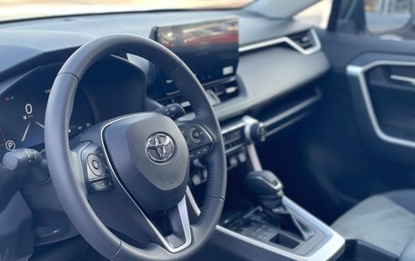 Toyota RAV4, 2025 год, 3 670 000 рублей, 13 фотография