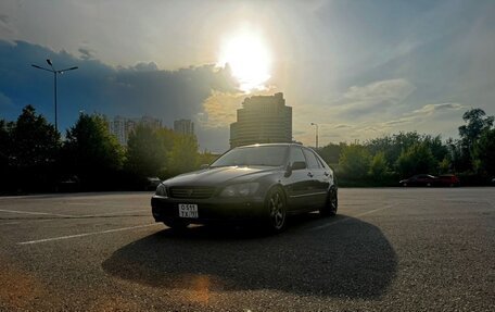 Toyota Altezza, 1999 год, 1 200 000 рублей, 5 фотография