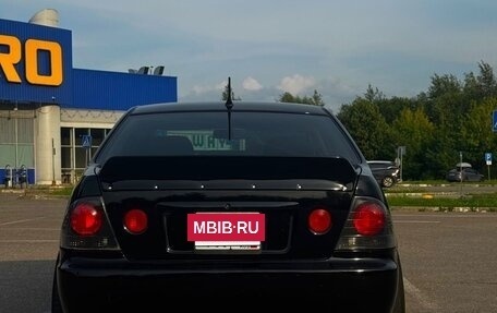 Toyota Altezza, 1999 год, 1 200 000 рублей, 4 фотография