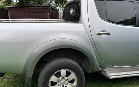 Mitsubishi L200 IV рестайлинг, 2007 год, 990 000 рублей, 2 фотография