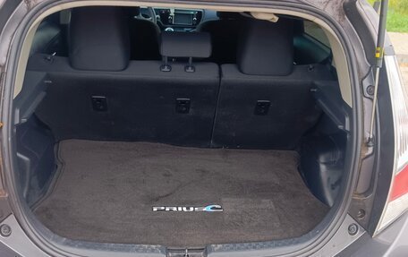 Toyota Prius c I, 2015 год, 1 150 000 рублей, 11 фотография