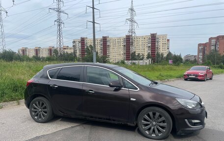Opel Astra J, 2013 год, 950 000 рублей, 6 фотография
