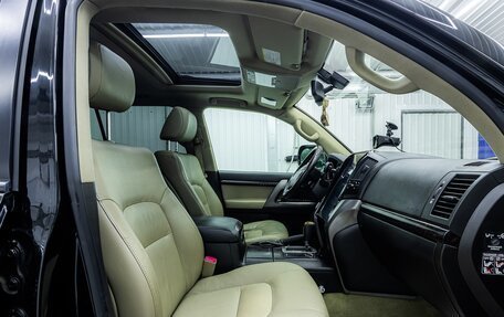 Toyota Land Cruiser 200, 2011 год, 3 350 000 рублей, 21 фотография